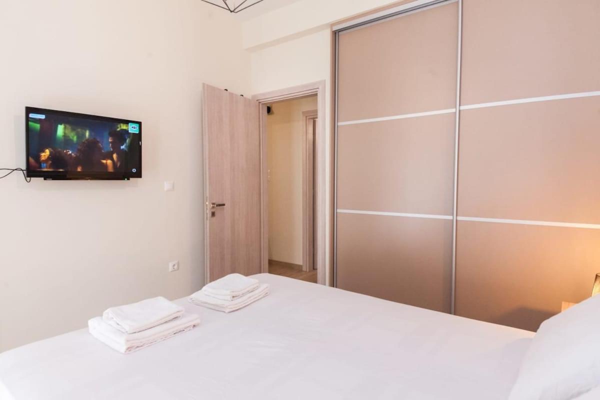 Brand New 2 Bedroom Haven Apt In Galatsi Athens Exterior photo